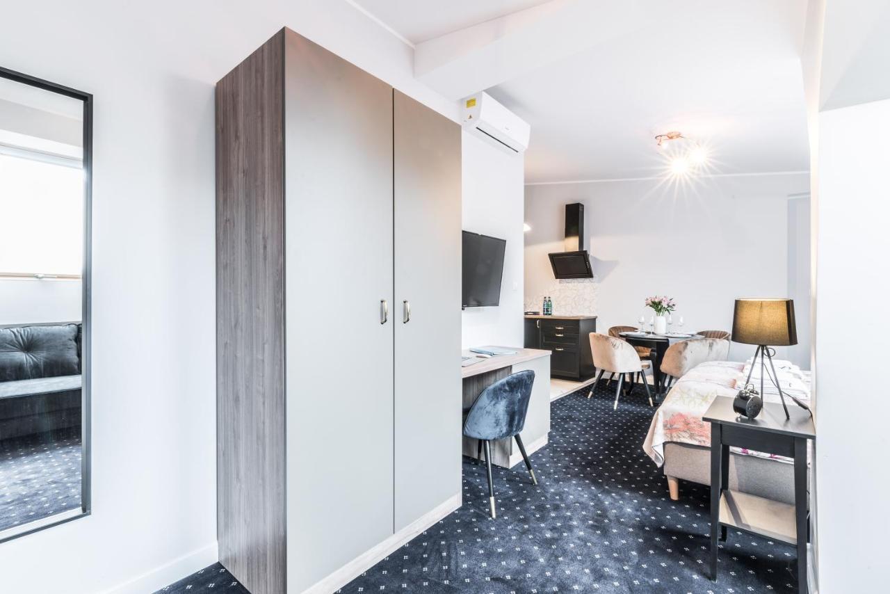 Serenity Aparthotels - Old Town Poznan By Friendly Apartments Buitenkant foto