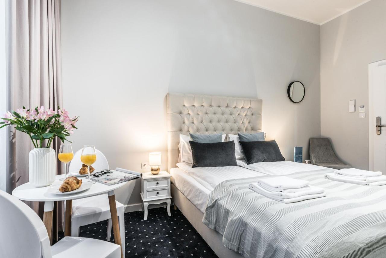 Serenity Aparthotels - Old Town Poznan By Friendly Apartments Buitenkant foto