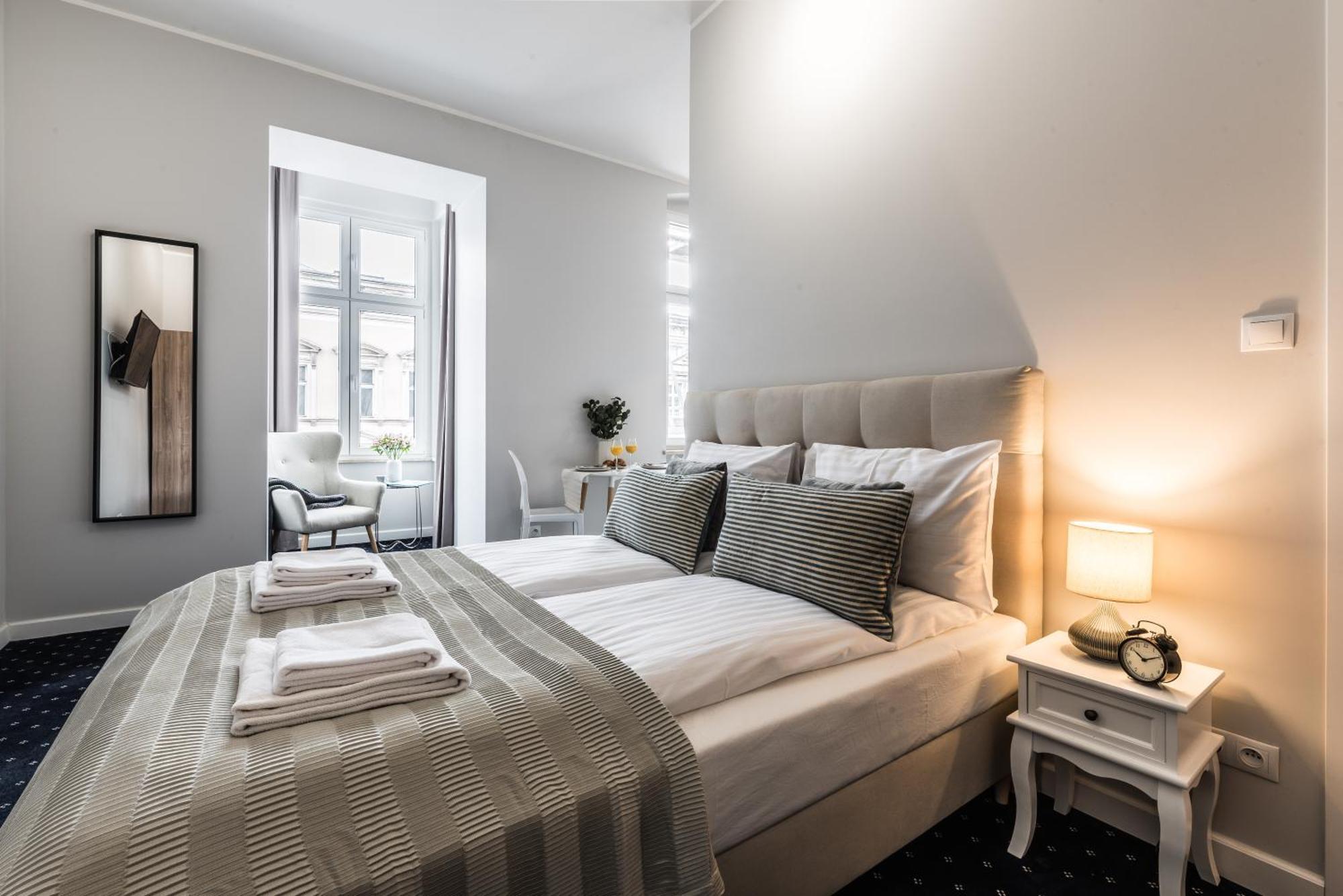 Serenity Aparthotels - Old Town Poznan By Friendly Apartments Buitenkant foto
